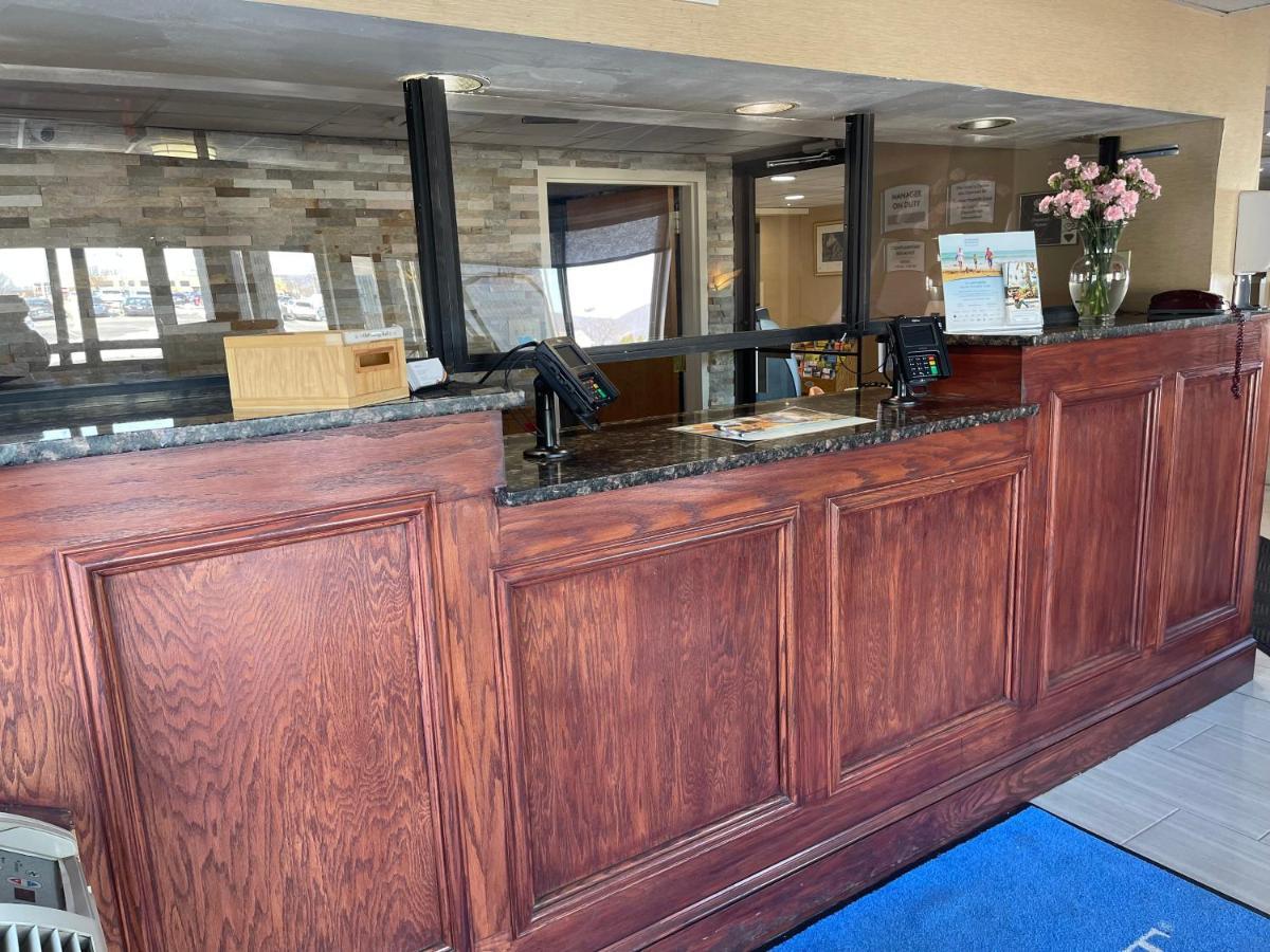 Baymont By Wyndham Scranton Dunmore מראה חיצוני תמונה