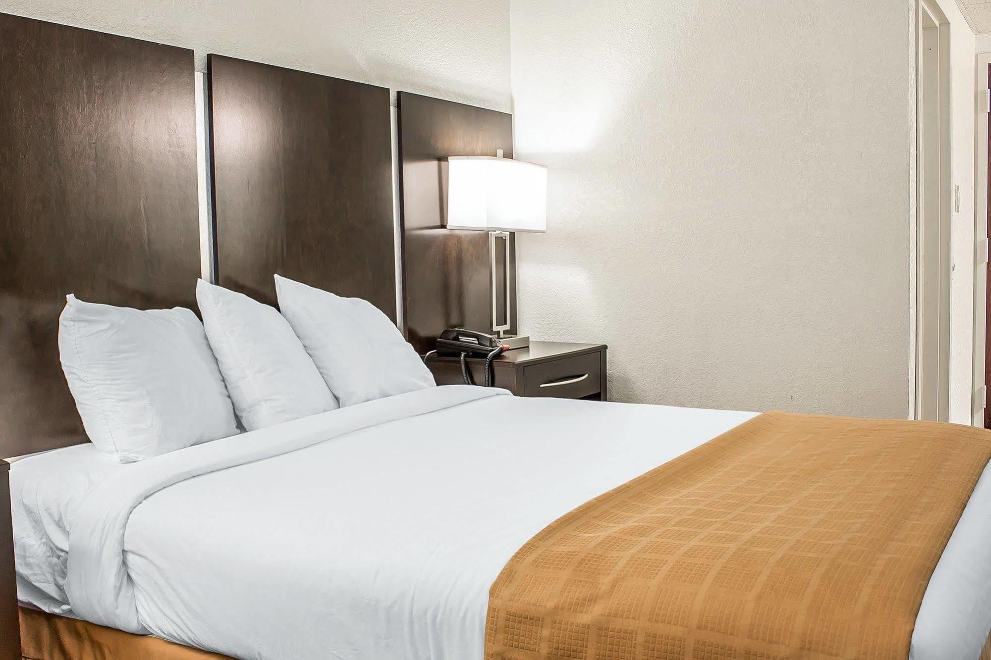 Baymont By Wyndham Scranton Dunmore מראה חיצוני תמונה