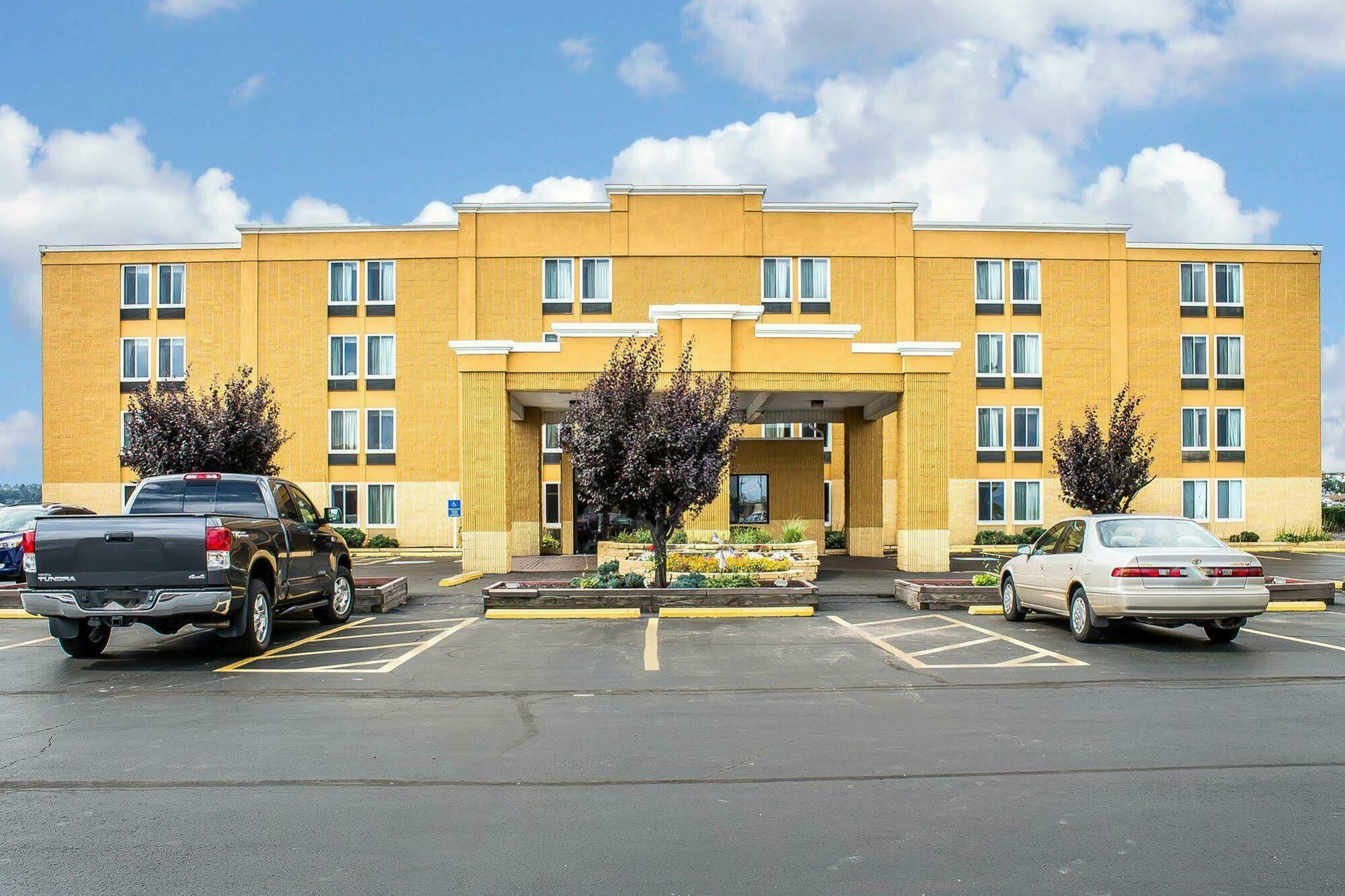 Baymont By Wyndham Scranton Dunmore מראה חיצוני תמונה